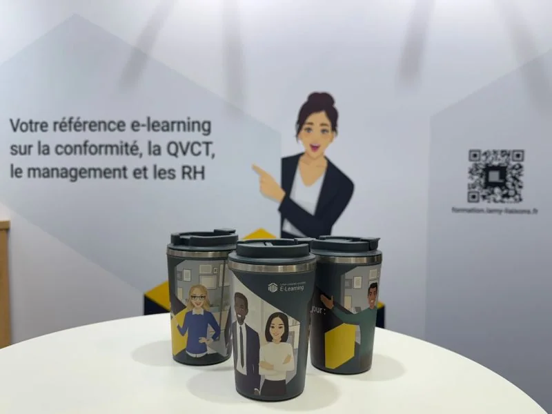 Mugs personnalisés sur le stand Lamy Liaisons E-learning